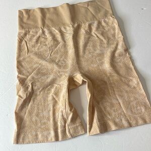 Jockey Essentials Seamfree No-Chafe Slip Shorts Size XL Nude